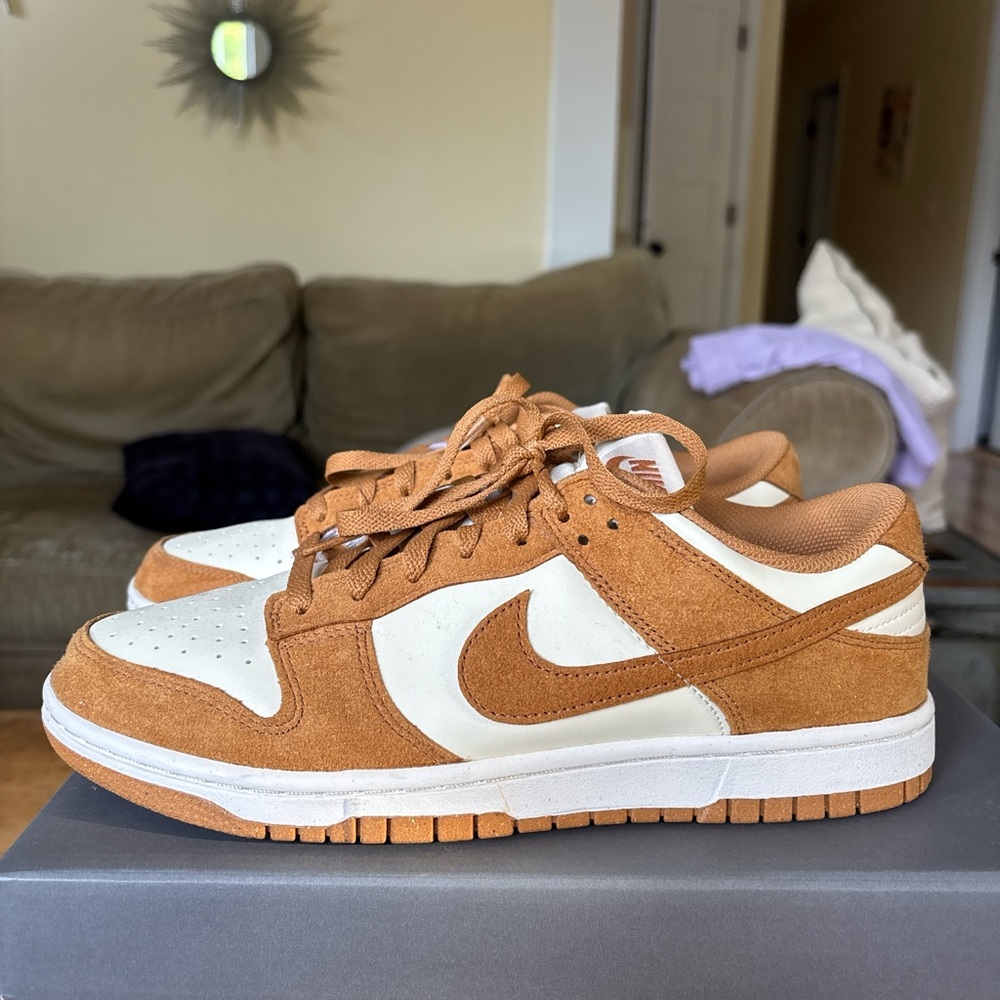 Nike Men's Tan and Cream Sneakers